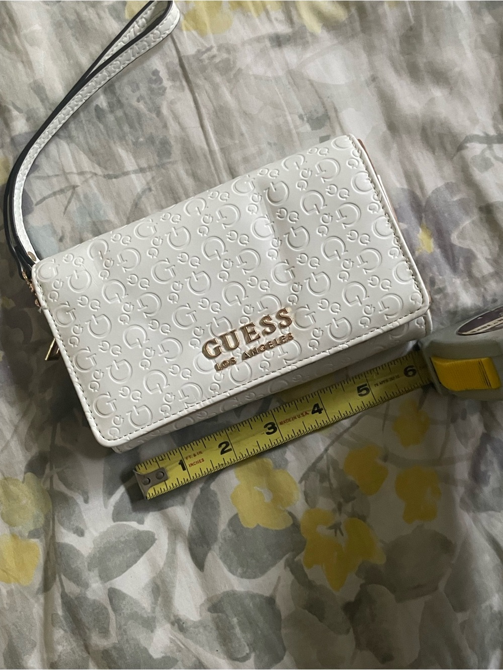 GUESS White Embossed Logo Wallet - Picture 4 of 4